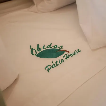 Patio House Bed & Breakfast Obidos