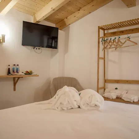 Alojamento de Acomodação e Pequeno-almoço Pátio House 4*