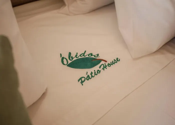 Pátio House Alojamento de Acomodação e Pequeno-almoço Óbidos