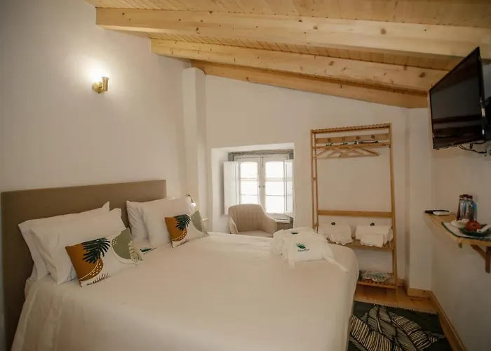 Alojamento de Acomodação e Pequeno-almoço Pátio House Óbidos